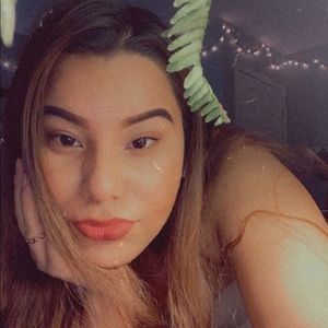 Meet your Posher, Yesica